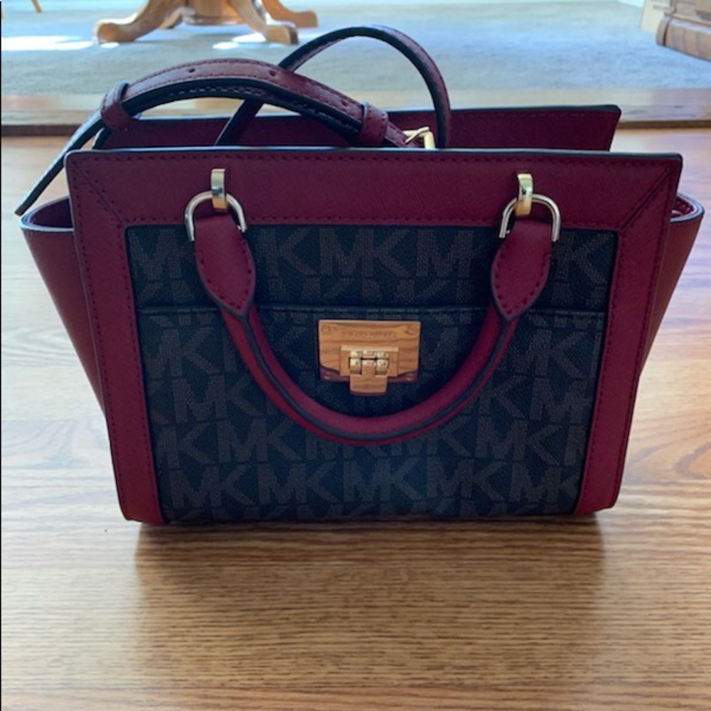 Michael Kors Crossbody